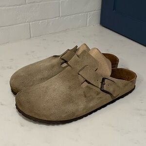 Birkenstock Boston Taupe Size 10. Very lightly worn. Limited availability